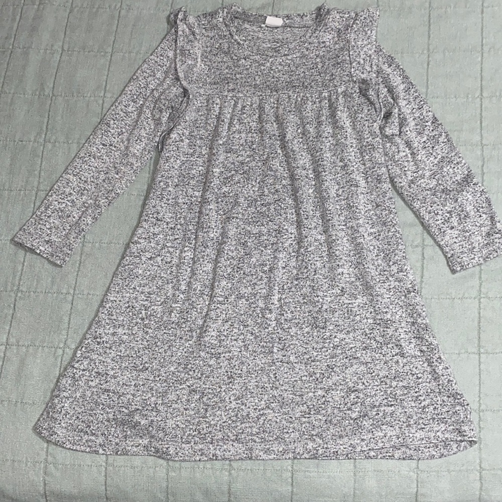 Warm Long Sleeve dress barely used 10/10 condition.